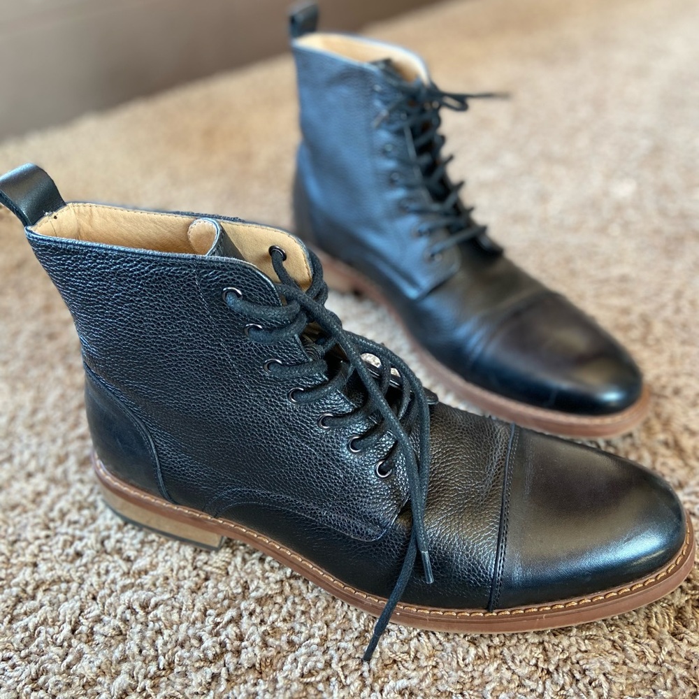 Black leather dress boots.sz mens 12